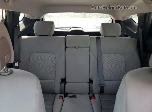 5XYZT3LBXHG386994 2017 HYUNDAI SANTA Silver Հետևի նստատեղերի տեսք
