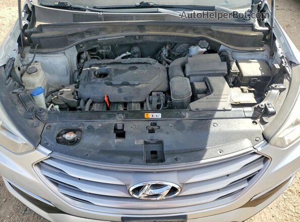 5XYZT3LBXJG525852 2018 HYUNDAI SANTA Silver Rear interior view