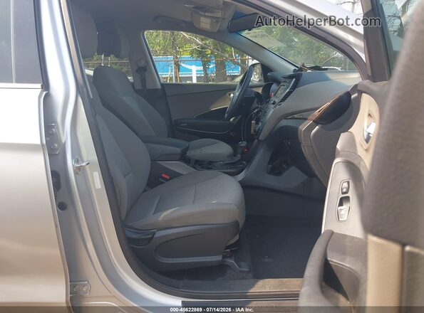 5XYZTDLB0HG460056 2017 HYUNDAI SANTA FE SPORT Silver Вид салону спереду