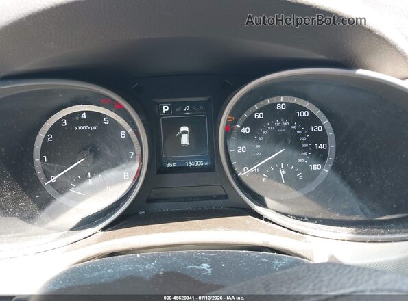5XYZTDLB6HG487892 2017 HYUNDAI SANTA FE SPORT Red Vista de los asientos traseros