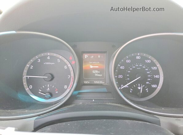 5XYZTDLB9JG560596 2018 HYUNDAI SANTA Белый Вид щитка приборов