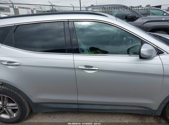 5XYZU3LB1HG425775 2017 HYUNDAI SANTA FE SPORT Серебряный Вид задней части салона