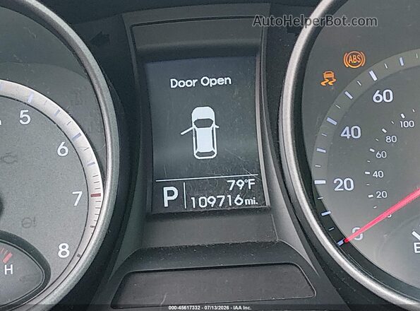 5XYZU3LB2GG366637 2016 HYUNDAI SANTA FE SPORT Silver 