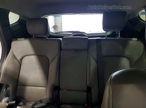 5XYZU3LB4HG384641 2017 HYUNDAI SANTA Silver Vista de los asientos traseros