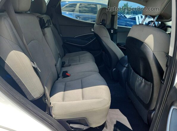 5XYZU3LB5JG536643 2018 HYUNDAI SANTA Белый Вид задней части салона