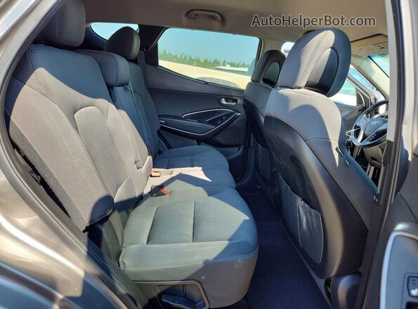 5XYZUDLB1HG455350 2017 HYUNDAI SANTA Gray Widok wnętrza z tyłu