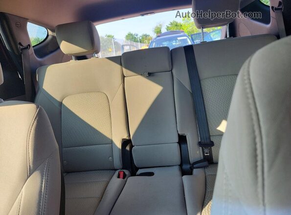 5XYZUDLB3JG504635 2018 HYUNDAI SANTA Red Հետևի նստատեղերի տեսք