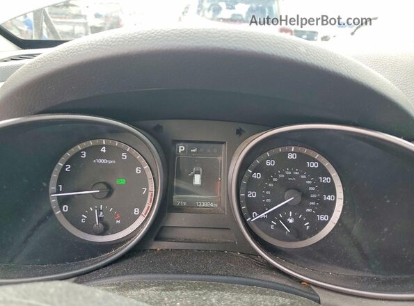 5XYZUDLB7JG510065 2018 HYUNDAI SANTA Gray Vista del cuadro de instrumentos