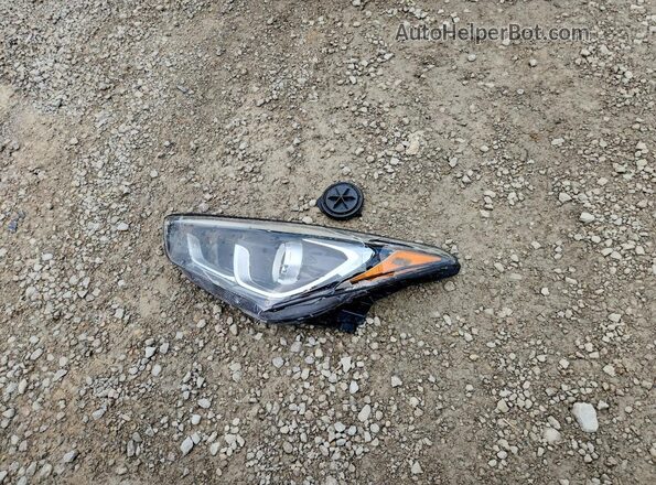 5XYZW4LA1JG564284 2018 HYUNDAI SANTA Red Engine compartment view