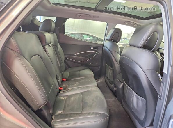 5XYZWDLA4HG408265 2017 HYUNDAI SANTA Серебряный Вид задней части салона
