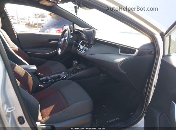 5YFB4MCE3RP181674 2024 TOYOTA COROLLA Silver Սալոնի դիմացի տեսք
