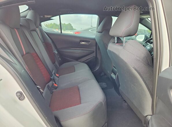 5YFB4MCE4RP201527 2024 TOYOTA COROLLA White Widok tylnych siedzeń