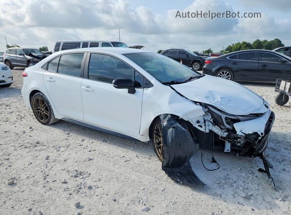 5YFB4MCE4RP201527 2024 TOYOTA COROLLA White Przód prawy