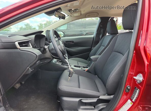 5YFB4MDE0SP257937 2025 TOYOTA COROLLA Красный Вид салона спереди