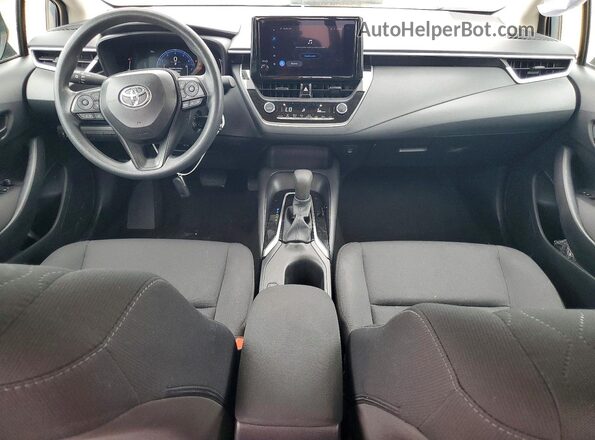 5YFB4MDE0TP381806 2026 TOYOTA COROLLA Blue Widok deski rozdzielczej
