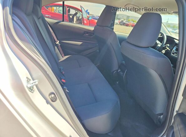 5YFB4MDE1SP291014 2025 TOYOTA COROLLA Silver Widok tylnych siedzeń