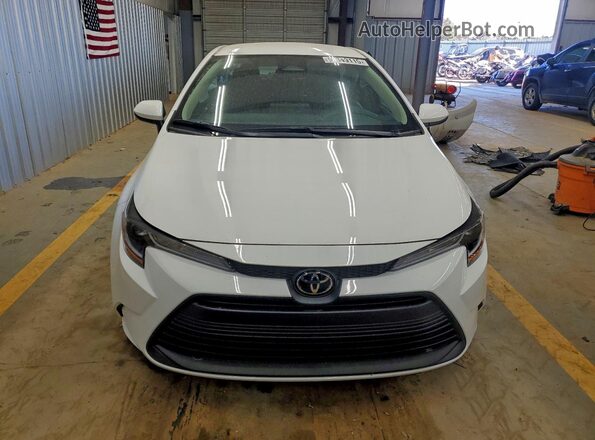 5YFB4MDE2SP266705 2025 TOYOTA COROLLA White Вид спереду