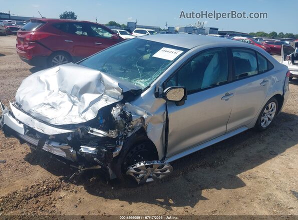 5YFB4MDE2SP324506 2025 TOYOTA COROLLA Silver Vista tres cuartos delantera izquierda