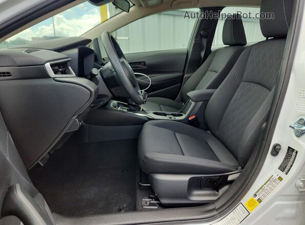 5YFB4MDE2TP383573 2026 TOYOTA COROLLA White Front interior view