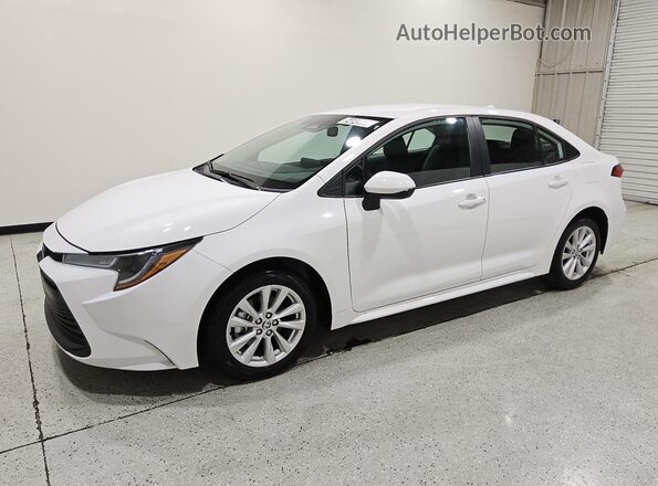5YFB4MDE2TP423179 2026 TOYOTA COROLLA White 