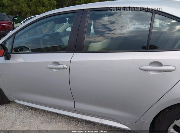 5YFB4MDE2TP429452 2026 TOYOTA COROLLA Silver Սալոնի 360 աստիճան տեսք