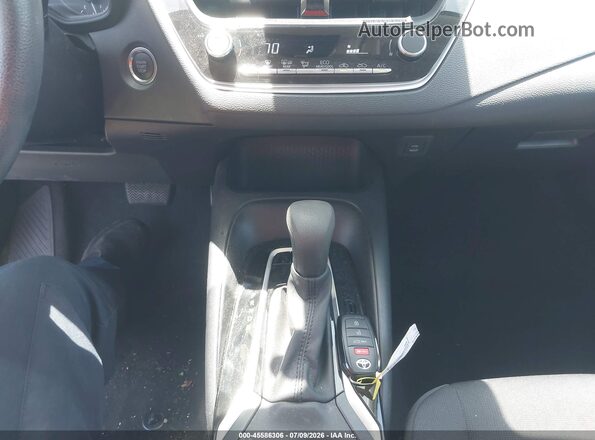 5YFB4MDE3PP026683 2023 TOYOTA COROLLA Red Widok deski rozdzielczej