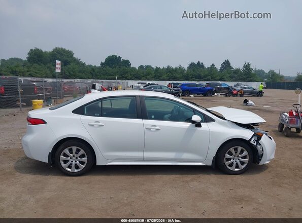 5YFB4MDE3RP124101 2024 TOYOTA COROLLA White Rear interior view