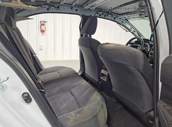 5YFB4MDE3RP126608 2024 TOYOTA COROLLA White Vista de los asientos traseros