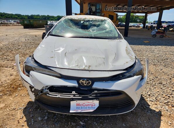 5YFB4MDE3RP134675 2024 TOYOTA COROLLA White Դիմացի տեսք