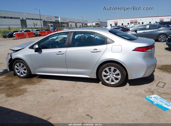 5YFB4MDE4PP012453 2023 TOYOTA COROLLA Silver Vista interior de 360 grados