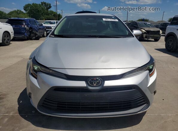 5YFB4MDE4PP021248 2023 TOYOTA COROLLA Silver Widok z przodu