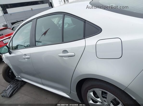 5YFB4MDE4TP369237 2026 TOYOTA COROLLA Silver Widok wnętrza 360 stopni
