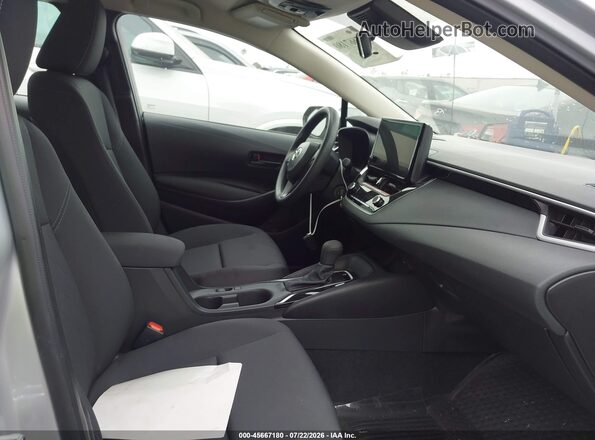 5YFB4MDE4TP369237 2026 TOYOTA COROLLA Silver Widok wnętrza z przodu
