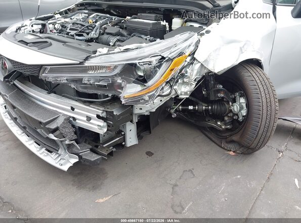 5YFB4MDE4TP369237 2026 TOYOTA COROLLA Silver Widok z przodu
