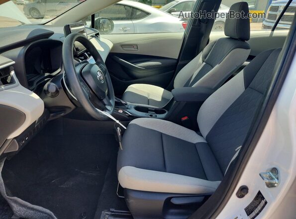 5YFB4MDE4TP405394 2026 TOYOTA COROLLA White Widok wnętrza z przodu