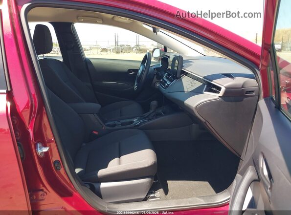 5YFB4MDE6SP257635 2025 TOYOTA COROLLA Red Widok wnętrza z przodu