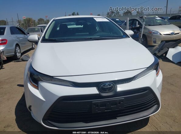5YFB4MDE6SP303755 2025 TOYOTA COROLLA White Widok wnętrza z tyłu