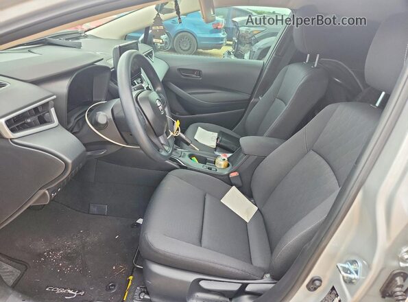 5YFB4MDE6TP423251 2026 TOYOTA COROLLA Серебряный Вид салона спереди
