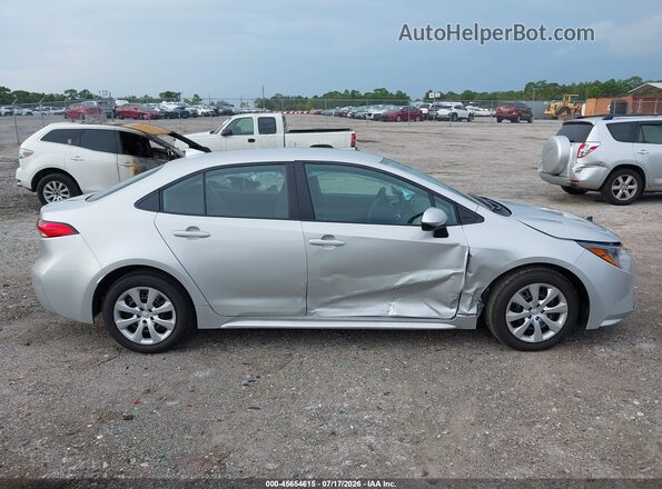 5YFB4MDE6TP460591 2026 TOYOTA COROLLA Silver Vista interior trasera