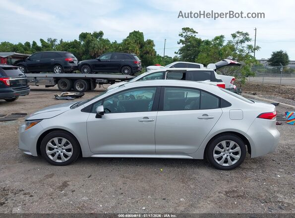 5YFB4MDE6TP460591 2026 TOYOTA COROLLA Silver Vista interior de 360 grados