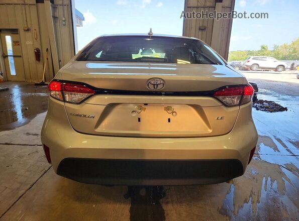 5YFB4MDE6TP465872 2026 TOYOTA COROLLA Silver Rear view