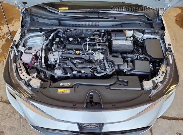 5YFB4MDE6TP465872 2026 TOYOTA COROLLA Silver Rear interior view