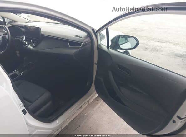 5YFB4MDE7RP187489 2024 TOYOTA COROLLA Белый Вид салона спереди