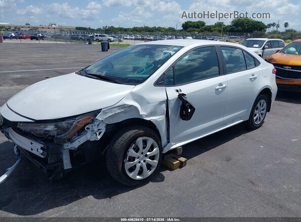 5YFB4MDE7SP306003 2025 TOYOTA COROLLA White Widok z przodu