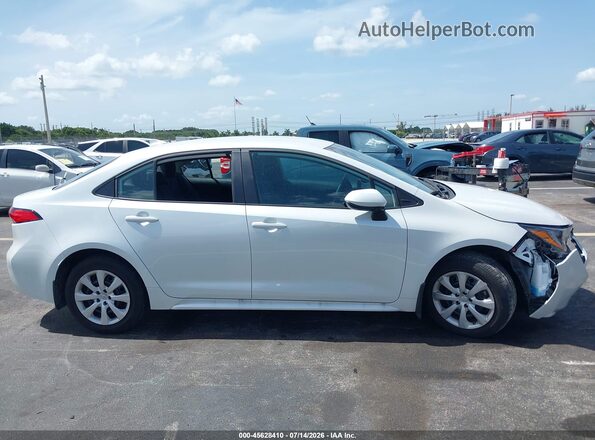 5YFB4MDE7SP306003 2025 TOYOTA COROLLA White Widok wnętrza 360 stopni