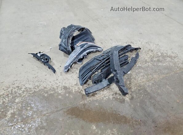5YFB4MDE7SP323092 2025 TOYOTA COROLLA Silver Vista del compartimento del motor