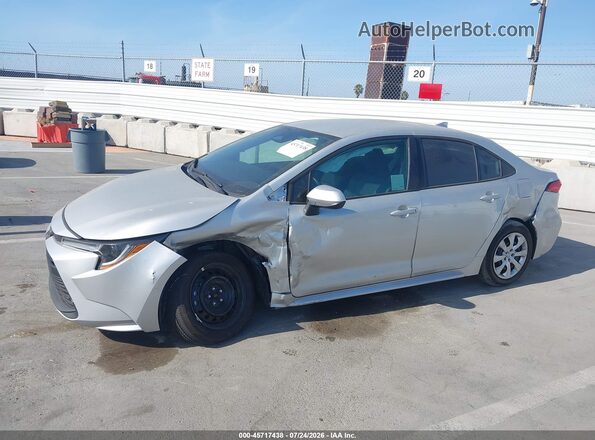 5YFB4MDE7SP333993 2025 TOYOTA COROLLA Silver Widok z przodu