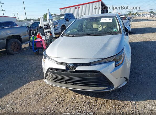 5YFB4MDE8SP328513 2025 TOYOTA COROLLA Silver Widok z przodu