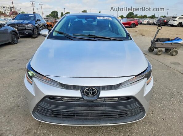 5YFB4MDEXPP055825 2023 TOYOTA COROLLA Серебряный Вид спереди