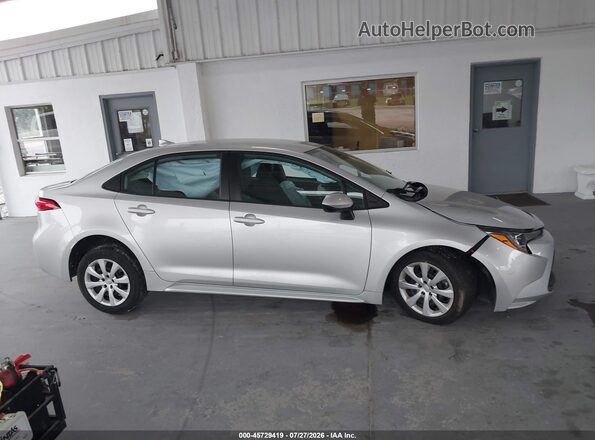 5YFB4MDEXPP063200 2023 TOYOTA COROLLA Серебряный Вид задней части салона